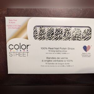 Color Street - A Roar-ing Time